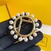 18 -karatowe złote broszki piny okrągłe perłowe diamentowe broszki klasyczne modne broszka luksusowa marka klejnotów dobra jakość brosze211n