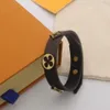 Europe America Fashion Style Lady Women Three Flower Print V Letter Pattern Leather My V Icons Bracelet Bangle M6791E284m