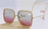 새로운 패션 선글라스 1033S 광장 특별 디자인 프레임 간단하고 인기있는 스타일의 야외 UV400 보호 안경 금속 안경 체인