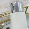 Crema per la cura della pelle di marca Premierlash 50 ml Lozione solare fluida protettiva per il viso Alta qualità Disponibile Spedizione veloce