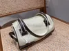 Lienzo + Bolso de almohada cosido de cuero Bolso de albaricoque marrón retro Bolsos unisex duraderos y elegantes con sentido artístico del patrón de logotipo clásico