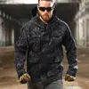 Thoshine marca primavera autunno inverno uomo giacche outdoor mimetico con cappuccio cappotti tattici militari impermeabili giacche a vento antivento 210928