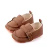 NIEUWE BABY BOY GIRL SCHOENEN JONGEN Kleine leren schoenen Peuter zachte zool anti-slip eerste wandelaars baby pasgeboren wieg schoenen mocassins