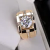 Anillo clásico de alto carbono para hombre, anillo de boda dominante chapado en oro de imitación, anillos al por mayor para regalo de hombre X0715