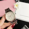 2022 novo relógio de moda rosa mulher de ouro flor de aço inoxidável relógios luxo enfermeira senhoras vestidos fêmea relógio relógio de pulso para menina