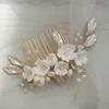 SLBRIDAL Handgjorda sötvattenspärlor Ceram Flower Bridal Comb Pin Set Bröllop Headpieces Kvinnor Smycken Hårtillbehör