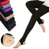 Kvinnor Höst Vinter Tjock Varm Legging Borstat Foder Stretch Fleece Byxor Tramplar fötter Hög Elasticitet Leggings 211204