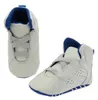 Sapatos de bebê Primeiros caminhantes Recém-nascidos Designer Meninos Meninas Crianças Crianças Lace Up Pu Sneakers 0-18 Meses