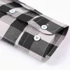 Moda masculina 100% algodão casual xadrez xadrez camisa único remendo bolso manga longa padrão-ajuste botão-down gingham camisas 210506