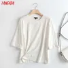 Tangada Kvinnor Vintage Vit Lös bomull T-shirt Långärmad OS Neck Tees Ladies Casual Tee Shirt Street Wear Top 4C114 210609