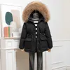 Vit Duck Down Coat Vinter Kvinnor Mode Hooded Real Fur Krage Tjockad Varm Fjäder Kläder Kvinna Parka Overcoat 211007