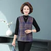 Women's Vests Women's Plaid Waistcoat Middle Age Women Sleeveless Jacket Coat Autumn Casual Loose Mother Tops Spring Plus Size Cardigan