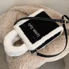 Wholesale Plush Bag Autumn and Winter Young Girl Tote Bag 2021 New Lamb Hair Hand-held Shoulder Bags Simple Style