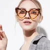 Lunettes de soleil en forme de cœur pour femmes et hommes, à la mode, œil de chat, noir, rose, rouge, Uv400, 2021, 18503