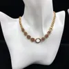 Collar de diseño de lujo Top Collar para mujeres Collares de latón Expletas de joyas de moda de 18 km de oro