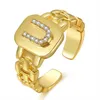 Anello di apertura da donna Hollow A-Z Lettera Metallo color oro con diamante Iniziali regolabili Nome Alfabeto Festa femminile Chunky Wide Trendy Jewelry 02