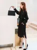Une pièce demi-col haut coupe-vent robe automne femme version coréenne Office Lady genou longueur col roulé 210416
