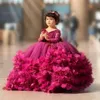 Puffy Flower Girls Dresses 3D Flower V Neck Långärmad Barn Tonåringar Pagant Klänningar Birthday Party Dress För Bröllop Coattail Kappa