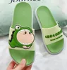 Coole slippers vrouwelijke zomer een gezin van drie ouder-kind familie buiten het huis om mooie indoor antislip meisje thuis kinderen slippers te dragen