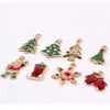Mix Emalj Golden Floating Christmas Dangle Charms Pendant för DIY smycken tillbehör Braceletbangles 16PCs