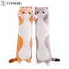 Fashion Cute Cat Sleep Long Plush Per inviare bambini Ginocchio Cuscino Almofada Coussin Regalo di compleanno Cojines Decorativos Cuscino del sedile 210716