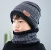 Hiver tricot tricot foulard coffre-t-shirt de fête de fête respirante parent-enfant pamans doux Skullies Cap Masque Coltfaps Unisexe