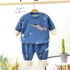 Kinder-Nachtwäsche-Anzüge, voller Pullover, T-Shirts, Hosen, 2-teiliges Set, Kleidung, Winter-Cartoon-Kind-Jungen-Mädchen-Fleece-gepolsterte warme Pyjamas 211130