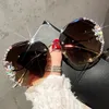 디자이너 선글라스 고품질 라인 석 태양 안경 큰 다이아몬드 블링 안경 여성을위한 패션 그늘 UV400