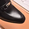 2022 이탈리아어 브랜드 캐주얼 신발 정품 가죽 암소 스웨이드 술 남자 로퍼 디자이너 브랜드 드레스 신발 옥스포드 신발 빨간색 빨간색