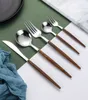 5/25pcs 304 Servering Set Rostfritt Trä Porslin Silverware Glänsande Kniv Fork Pature Diskmaskin Lyxig Magic Cutleries 210928