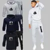 Ensemble de sweats à capuche imprimés Xlarge pour hommes Sweatshirts Hommes Design Streetwear Couleur unie Pullover Tops Homme Spoort Suit et Jogging Pant G1217