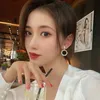 Mode Korea Trendy Rhinestone Black Emamel Round Metal Dangle Earring For Women Gold Drop Smycken Chandelier