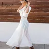 Miyouj Lace v Neck Beach Dress عالي الخصر جوفاء خارج بيكيني تستر على سلسلة مثيرة قطع بالإضافة إلى الحجم الشاطئية الراقصة البيضاء