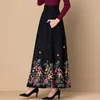 Svart Fllower Broderad Woolen Maxi Skirt Kvinnor Elegant Hög Midja Casual S Mamma Fashion Plus Storlek Kontor Lady Wear 210421