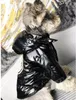 2021 inverno roupas populares terno de esqui pet para baixo jaqueta puffer tão legal bonito cão casaco poodle navio da gota 2 cores211l