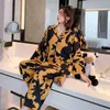 pyjamas loungewear Vêtements de nuit en soie Vêtements de maison pour femmes Ensembles de deux pièces nighty pour dames Chemise de nuit à manches longues 210830