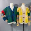 Colorfaith nouveau automne hiver femmes chandails à carreaux boutons à carreaux Cardigans à la mode coréenne dames tricots SWC8814 210413