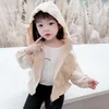 Flickor Jacket Coat Spring Short Girls Barnkläder Koreanska Style Tops P4564 210622