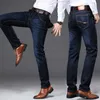 42 44 Frühling und Herbst Klassische Männer Große Größe Jeans Mode Business Casual Stretch Slim Schwarz Blau Marke Hosen 210716