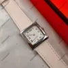 2021 Projektantka mody Watch Watch Orange Quartz Ruch Wysokiej jakości skórzane zegarki dla nadgarstków Montre de Luxe z pomarańczami Box2538904