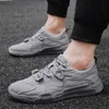 Outdoor Casual Männer Turnschuhe Bequeme Echte Eis seide tuch Boot Schuhe Mann Nicht-slip Atmungsaktive Faulenzer Vulkanisierte Wohnungen schuhe