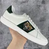 2022 high quality silk men and women casual shoes fashion green red stripes black leather bee embroidery small accessories mjk0001