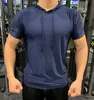 Gym sport huva löpning t shirt fitness smal hög elasticitet andas snabb torr kroppsbyggande herr tshirt män tee tops250d