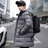 2019 Autunno Inverno Giacca lunga da uomo Parka Uomo Warm Casual Parka Cappotto medio-lungo Giacca impermeabile cappello ispessimento Parka Uomo Y1109