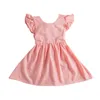 Lioraitiin 2-6Years Toddler Girls Summer Pleated Fly Sleeve Klänning Färsk Fast Färg Bow Backless Baby A-Line Princess Dress Q0716