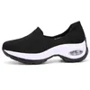 Autentisk Ta en promenad Sportskor Utomhus Lawn Mäns tränare Jogging Walking Women's Running Sneakers Luxurys Designers