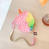Tasche Schlüsselanhänger Anhänger Squeeze Sensorisches Spielzeug Druckentlastung Anti-Angst Anti-Stress Autismus ADHS Reliever Kit Bürste