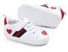 Eerste wandelaars geboren babyschoenen Baby's zachte bodem Antislip Prewalker Sneakers 0-18 maanden Cadeau