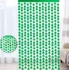 St. Patrick Day Dekor Grön Shamrock Folie Gardiner Dekorationer Shimmer Clover Metallic Fransgardin Bakgrund för fest Födelsedag Bröllop 3,2 Ft x 6,5 Ft Event Supplies