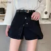 pantalones cortos de cintura alta vintage